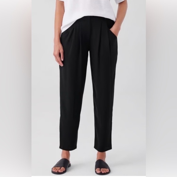 Eileen Fisher Pants - Eileen Fisher jersey pleated lantern pant with droopy pockets Medium